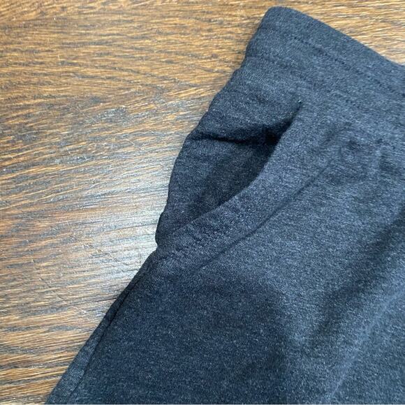 Eddie Bauer Lightweight Fleece Shorts Size Small Grey Drawstring Waist Pockets - Picture 5 of 9